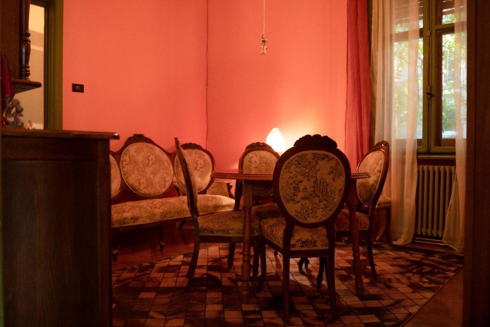 Charming Vintage Apartment view 5