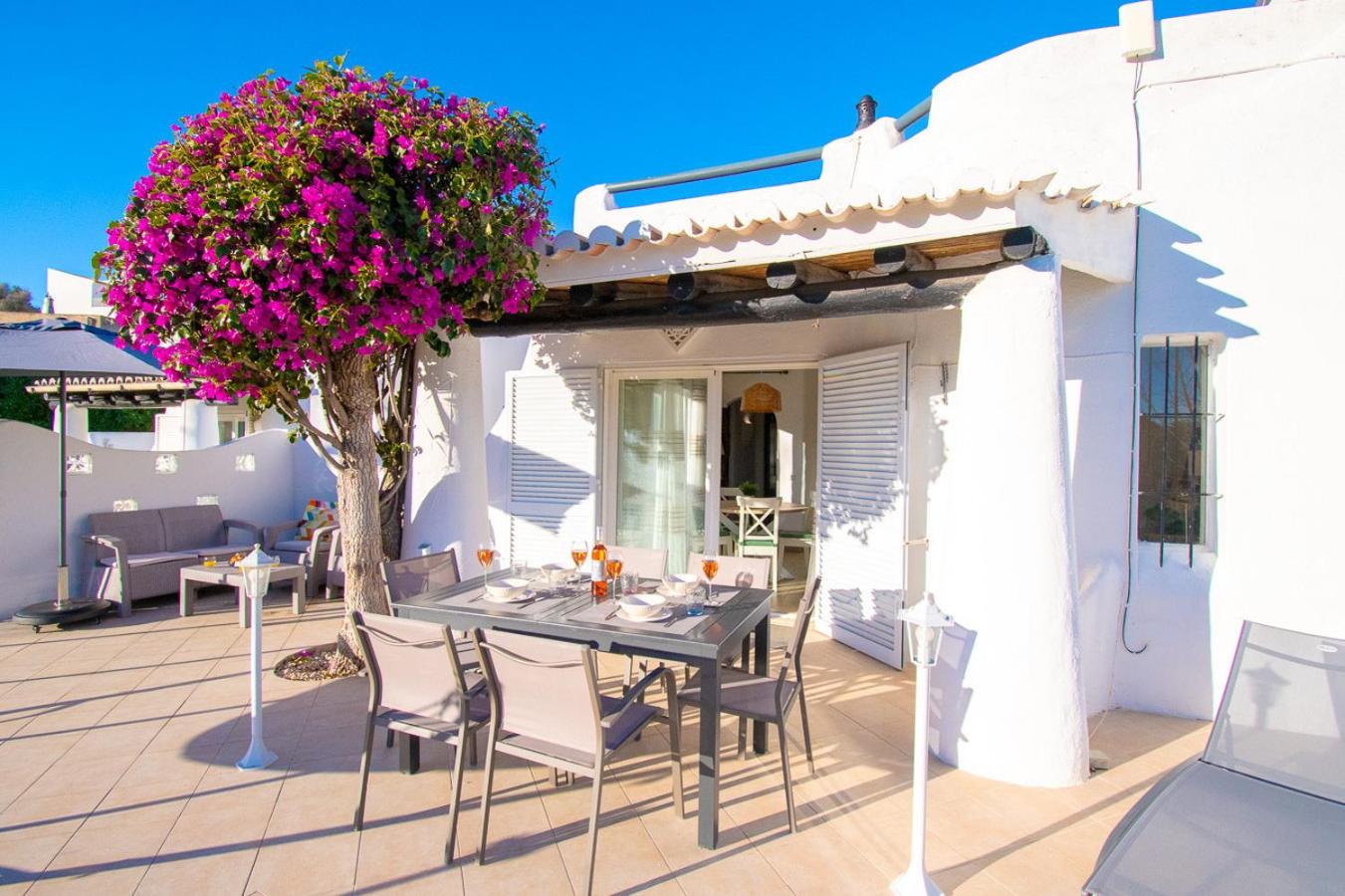 C65 Quinta do Paraiso - Charming 2-Bedroom Bungalow