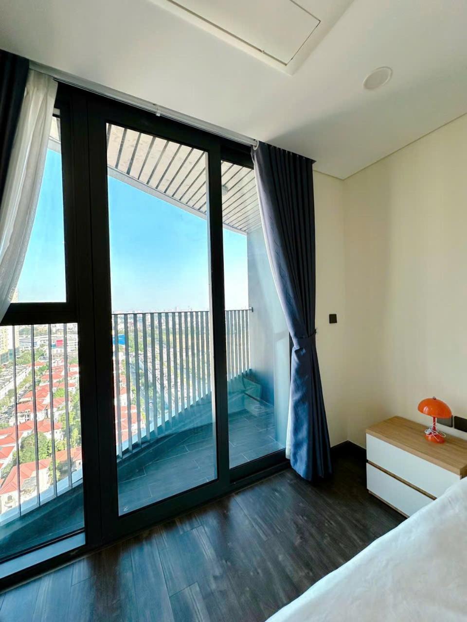 Prenium Han Jardin Apartment - Ngoai Giao Đoan