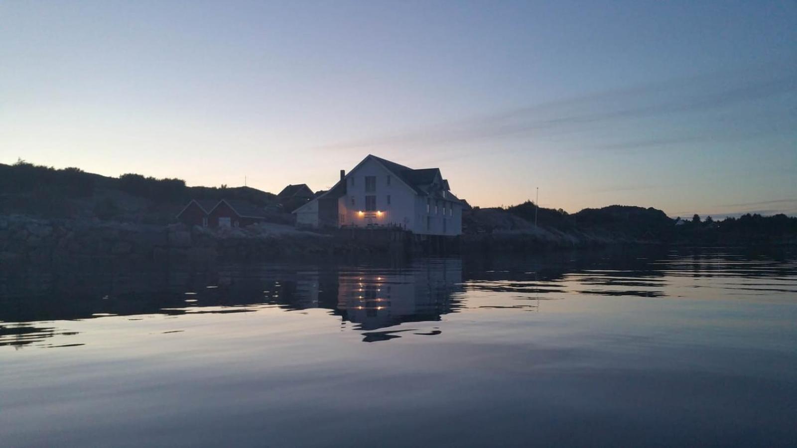 Sveggvika Atlantic Home view 2