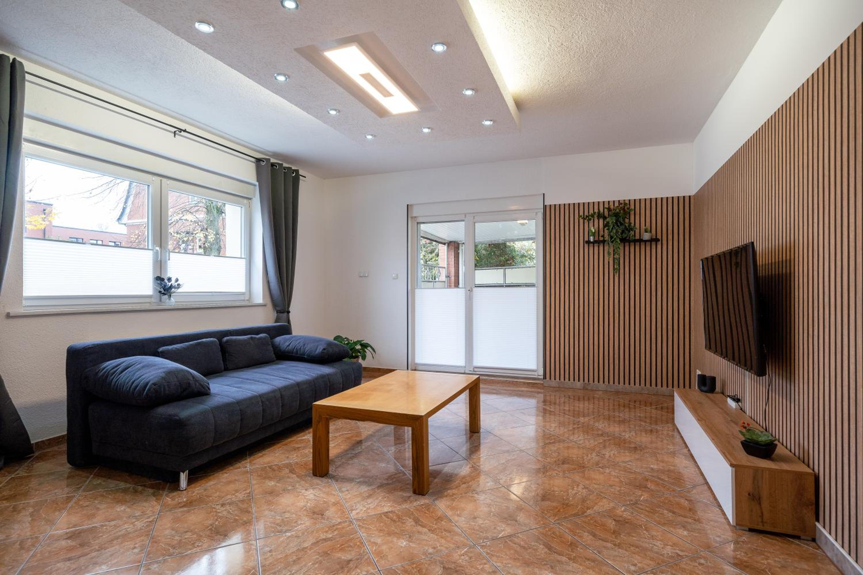 Stylische große 5-Zimmerwohnung-WLAN-Free Parking-