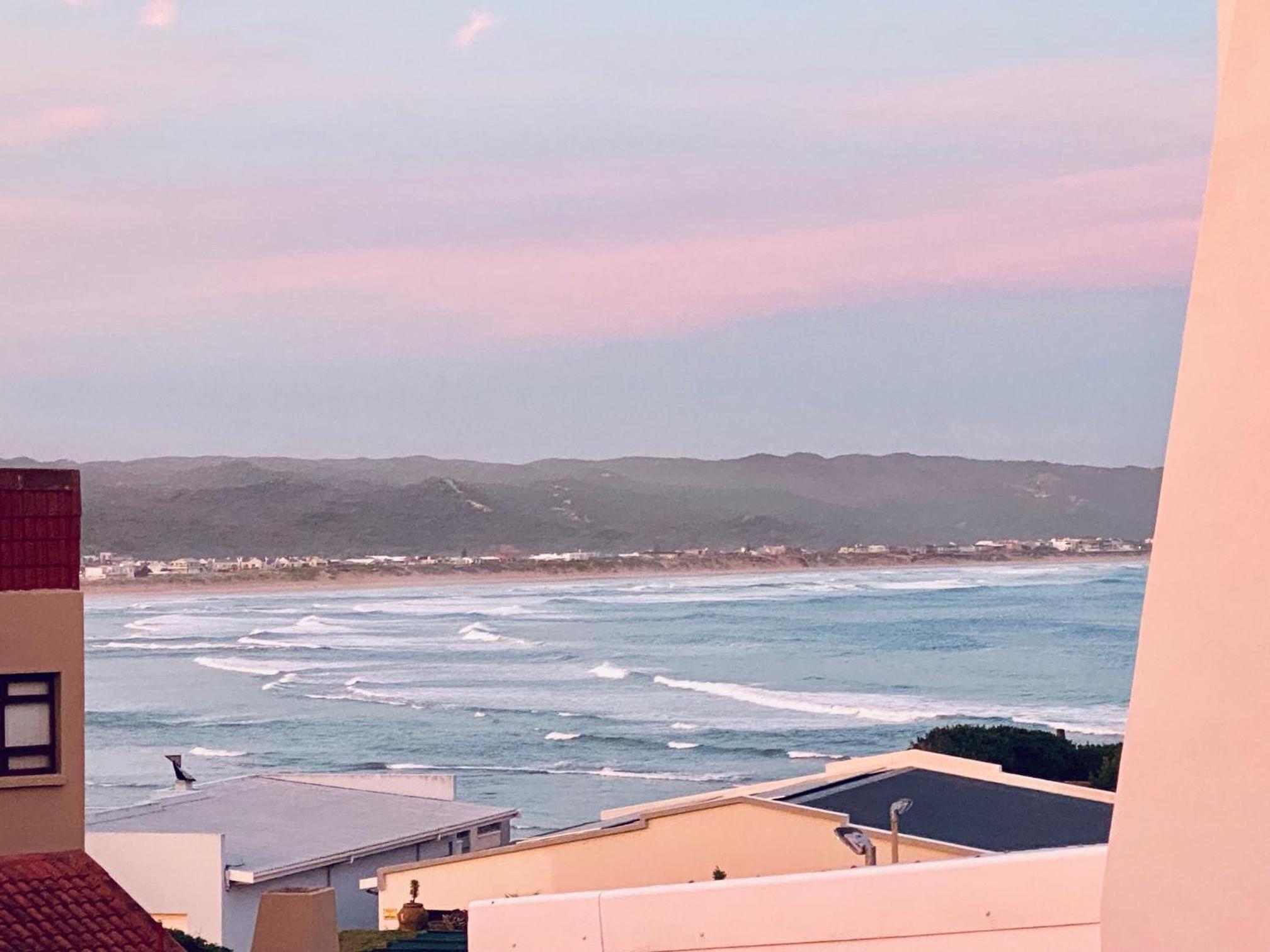 WAVES Stilbaai view 5