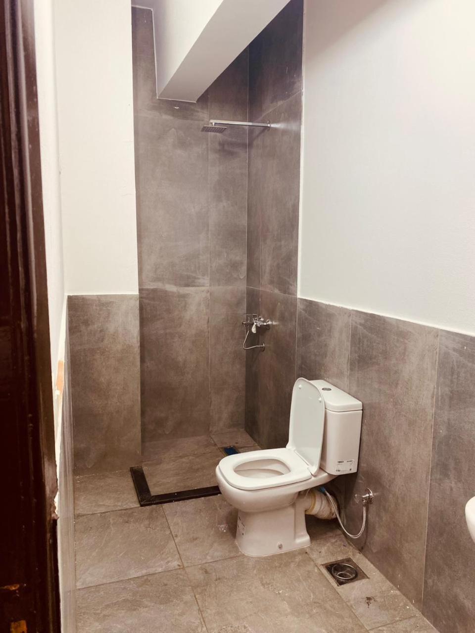 The Seven Six near Waterway 5A Mall by Elegant Hospitality