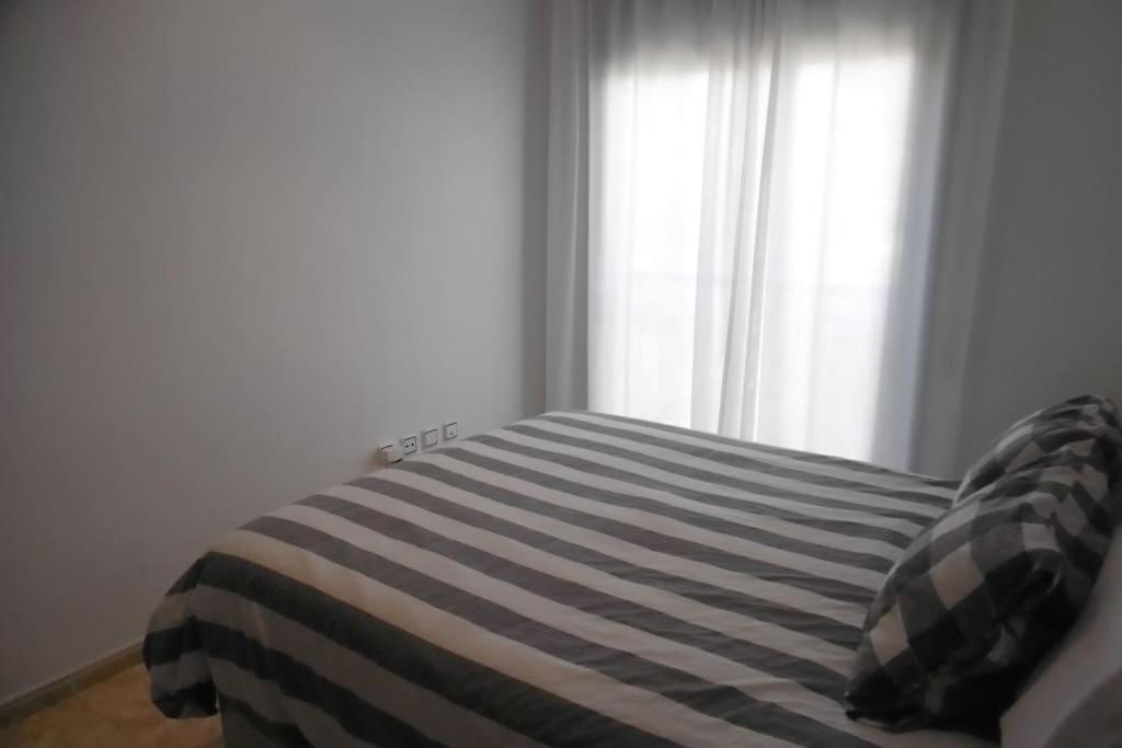 AMPLIO Y CONFORTABLE APARTAMENTO con PARKING