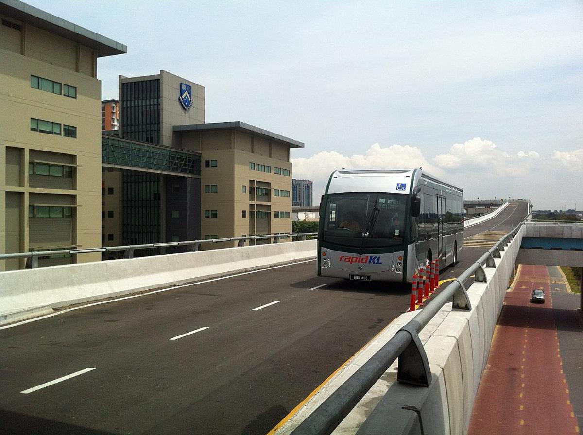 X - The Lumo - Edumetro SEGi College Subang Jaya Sunway Lagoon Monash Taylor Universiti