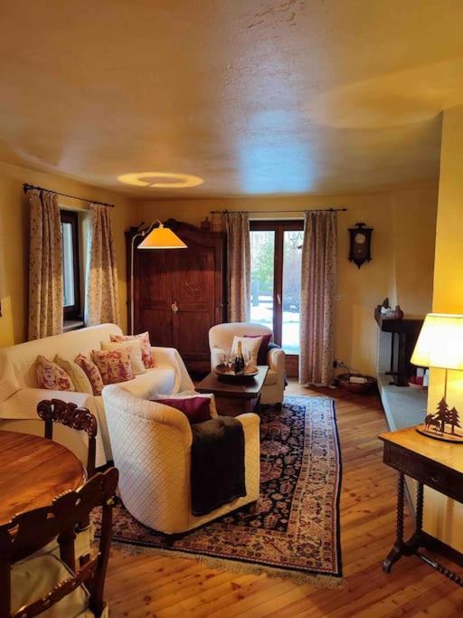 Courmayeur 2BR 2BA Terrace, Amazing View & Parking view 4