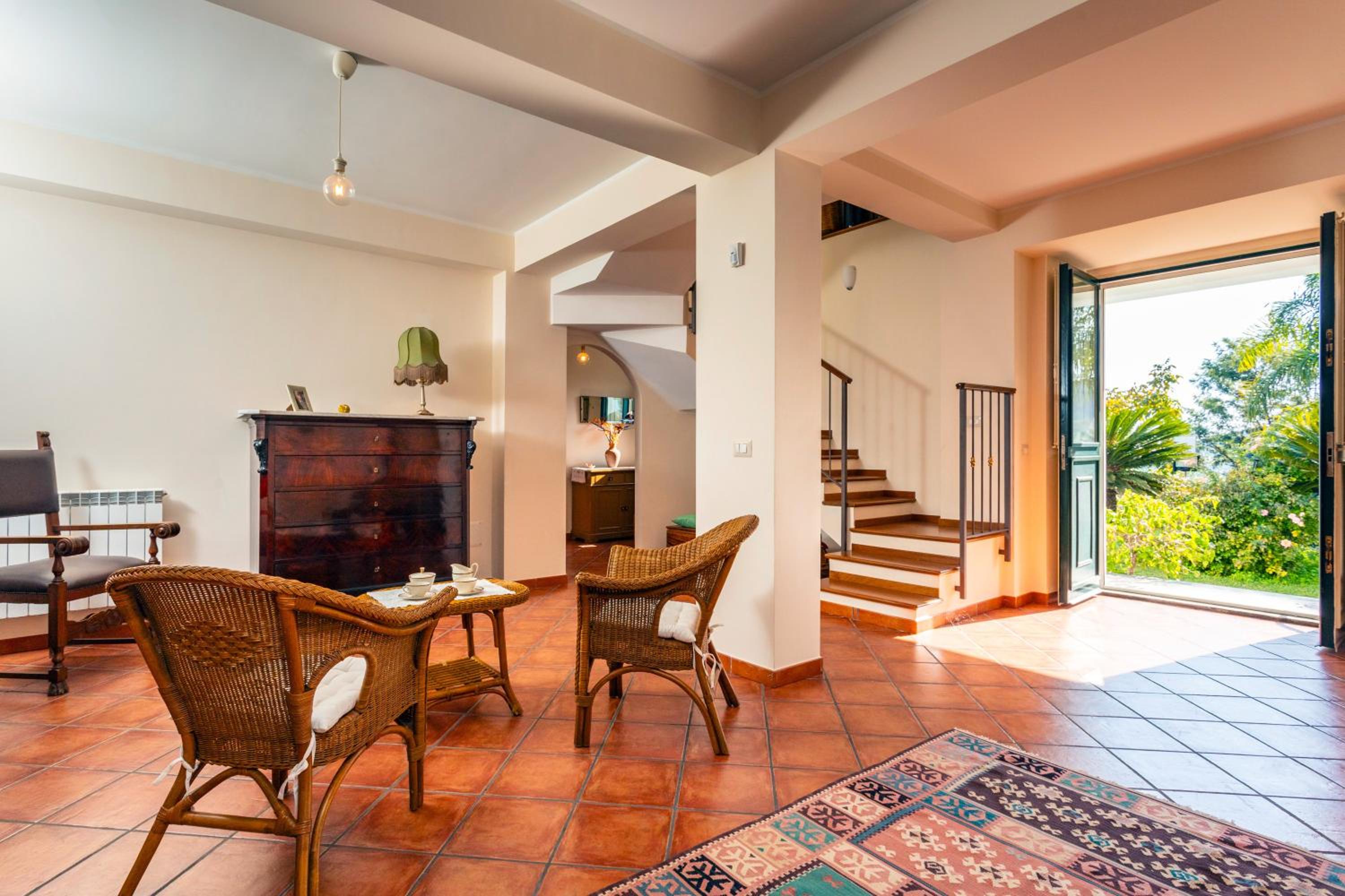 Villa Vittoria - Santa Tecla view 4