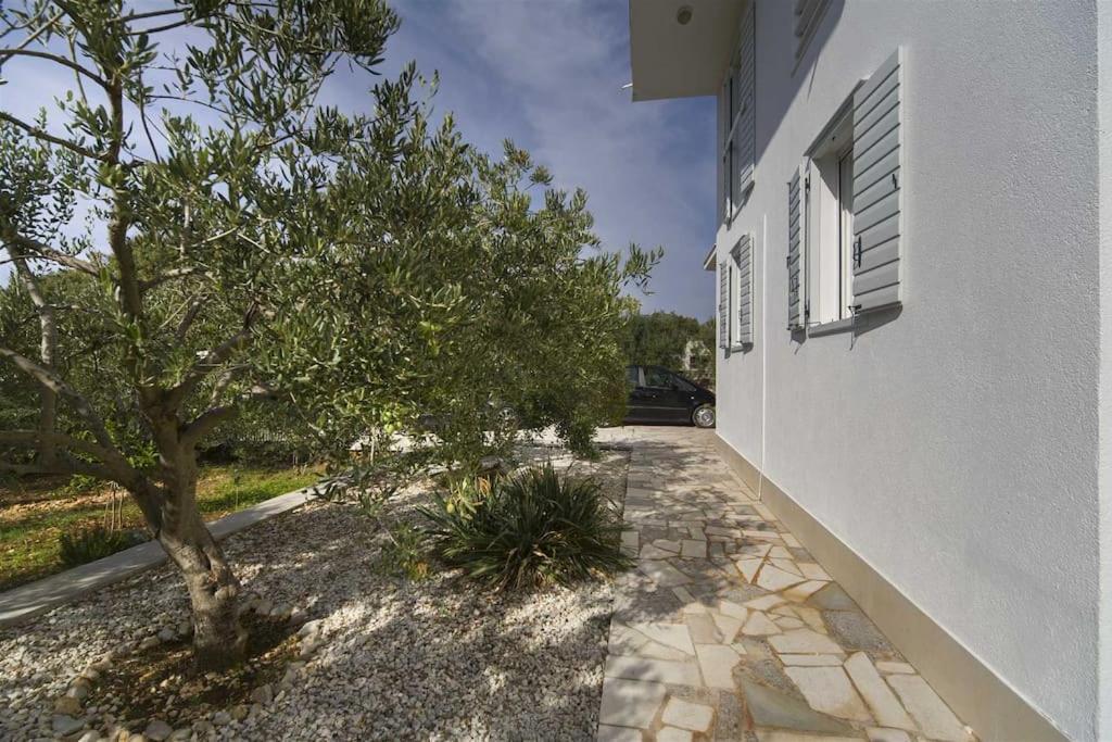 Villa Whispering Bay