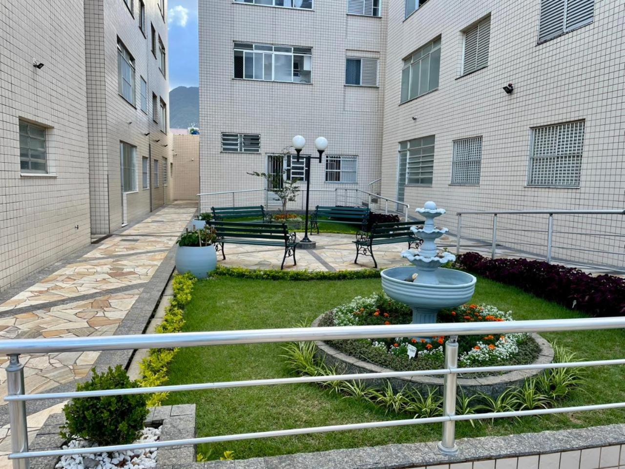 Apartamento aconchegante no Centro de Peruibe