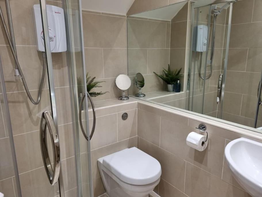 6 Porth Sands Newquay Cornwall Luxury with Sea Views view 4