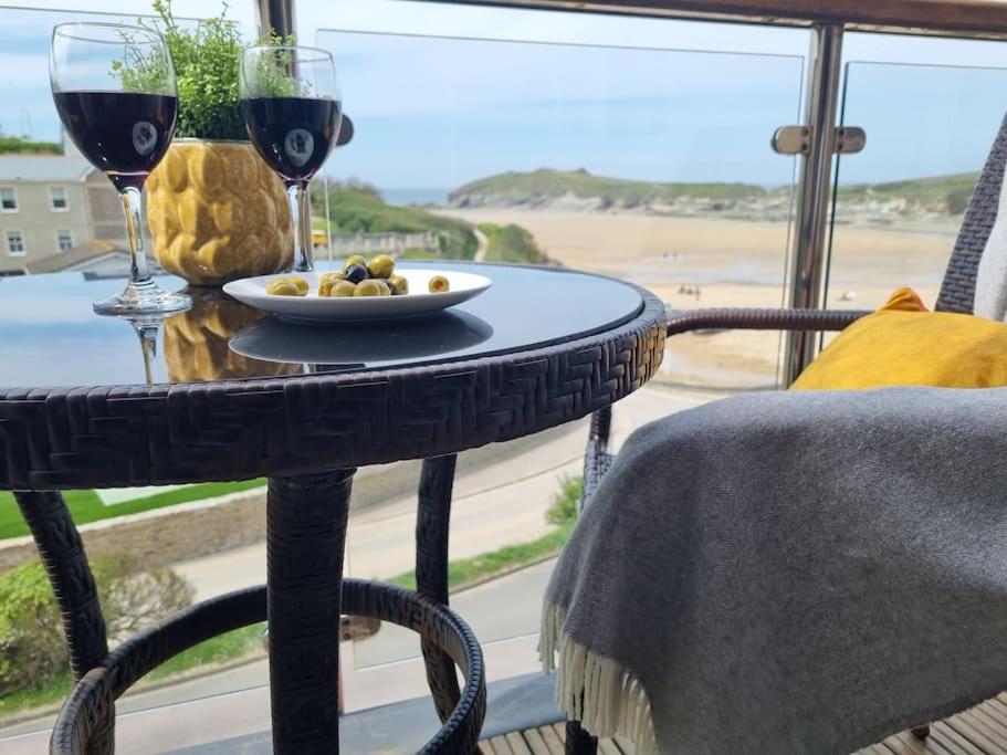 6 Porth Sands Newquay Cornwall Luxury with Sea Views view 5