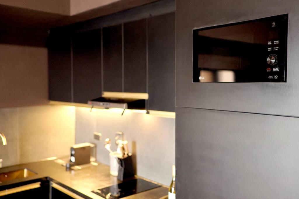 Italian Style Unit in Venice Luxury Residences view 5