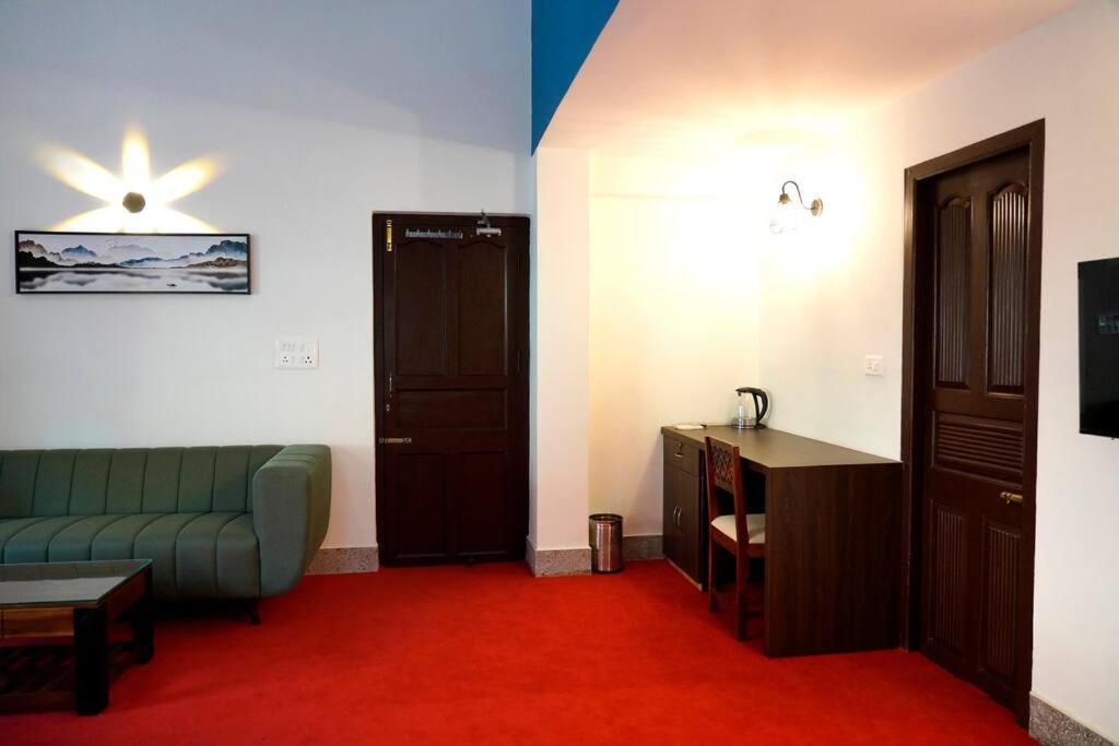 Ariana Homestay