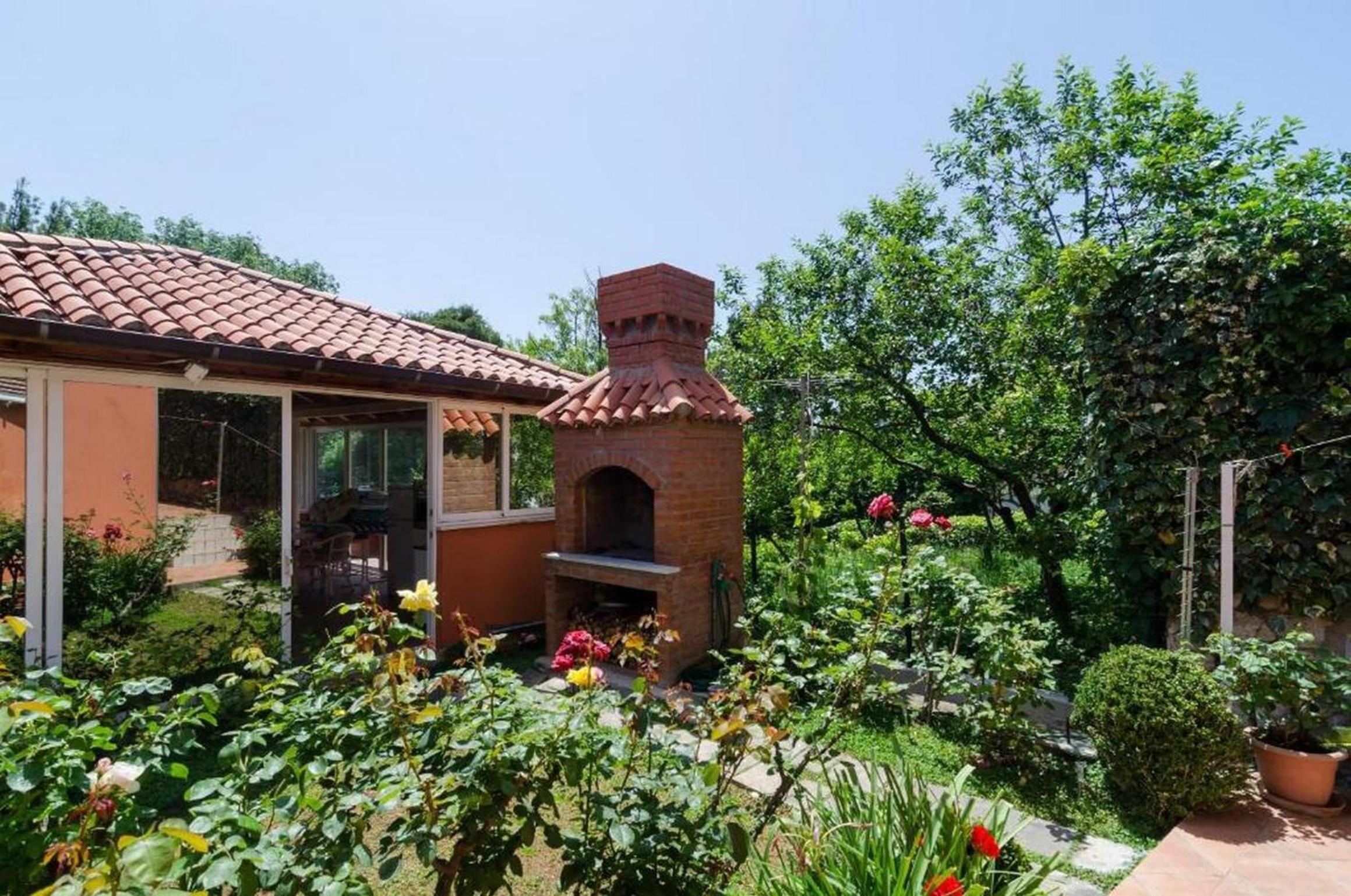 Oldstyle Villa with a Seasonal Pool view 4