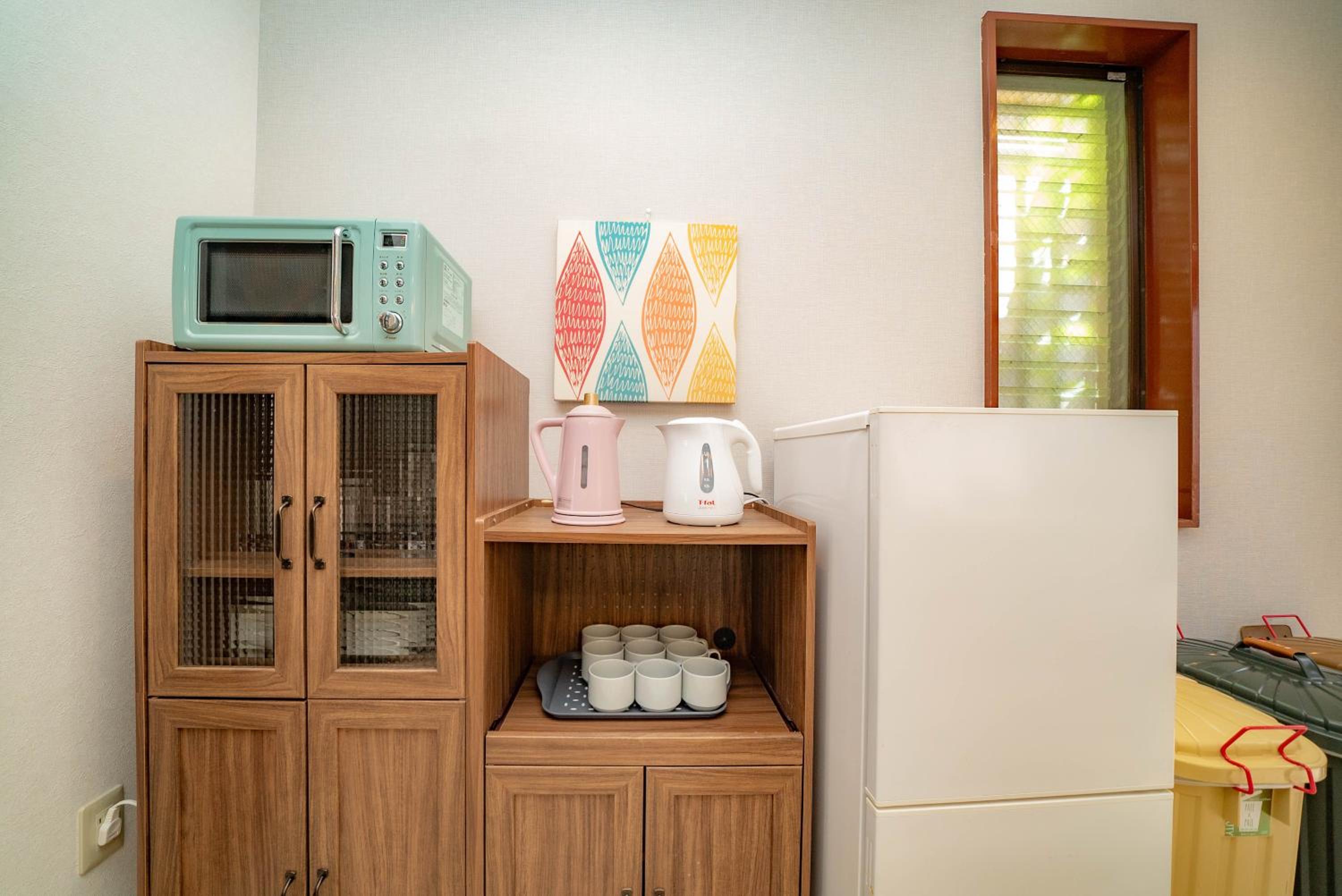 Luxury villa with comfy Kingbeds Near train station