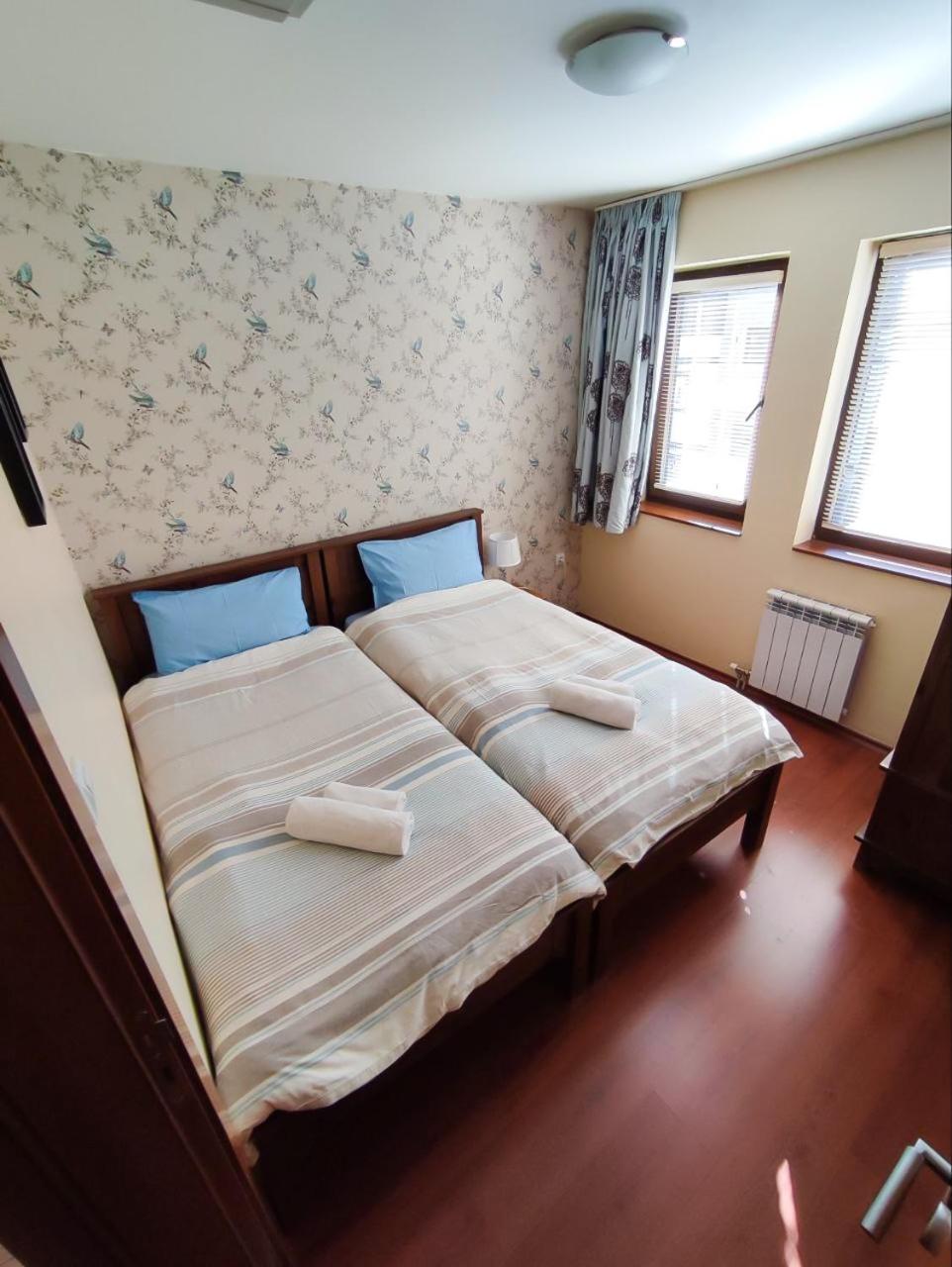 GALA 2Bedroom Apartment 200m from Gondola