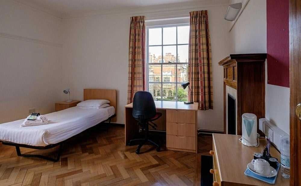 Sidney Sussex College, Cambridge view 4