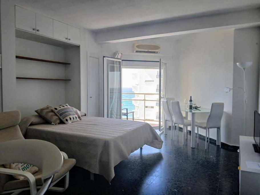 Estudio en primera línea de playa