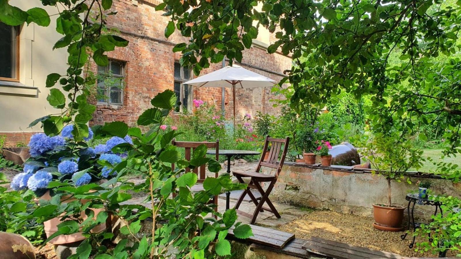 Romantische Ferienwohnung im Herrenhaus Wüstenhain Spreewald