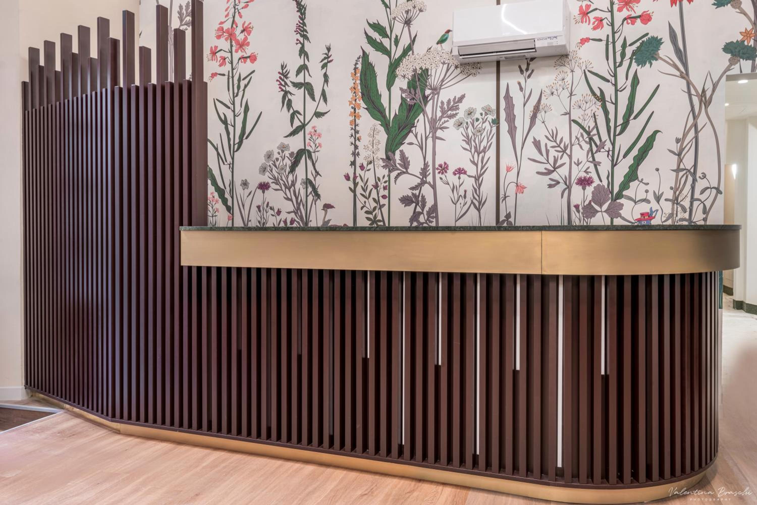 Hotel Adamas - Image 1