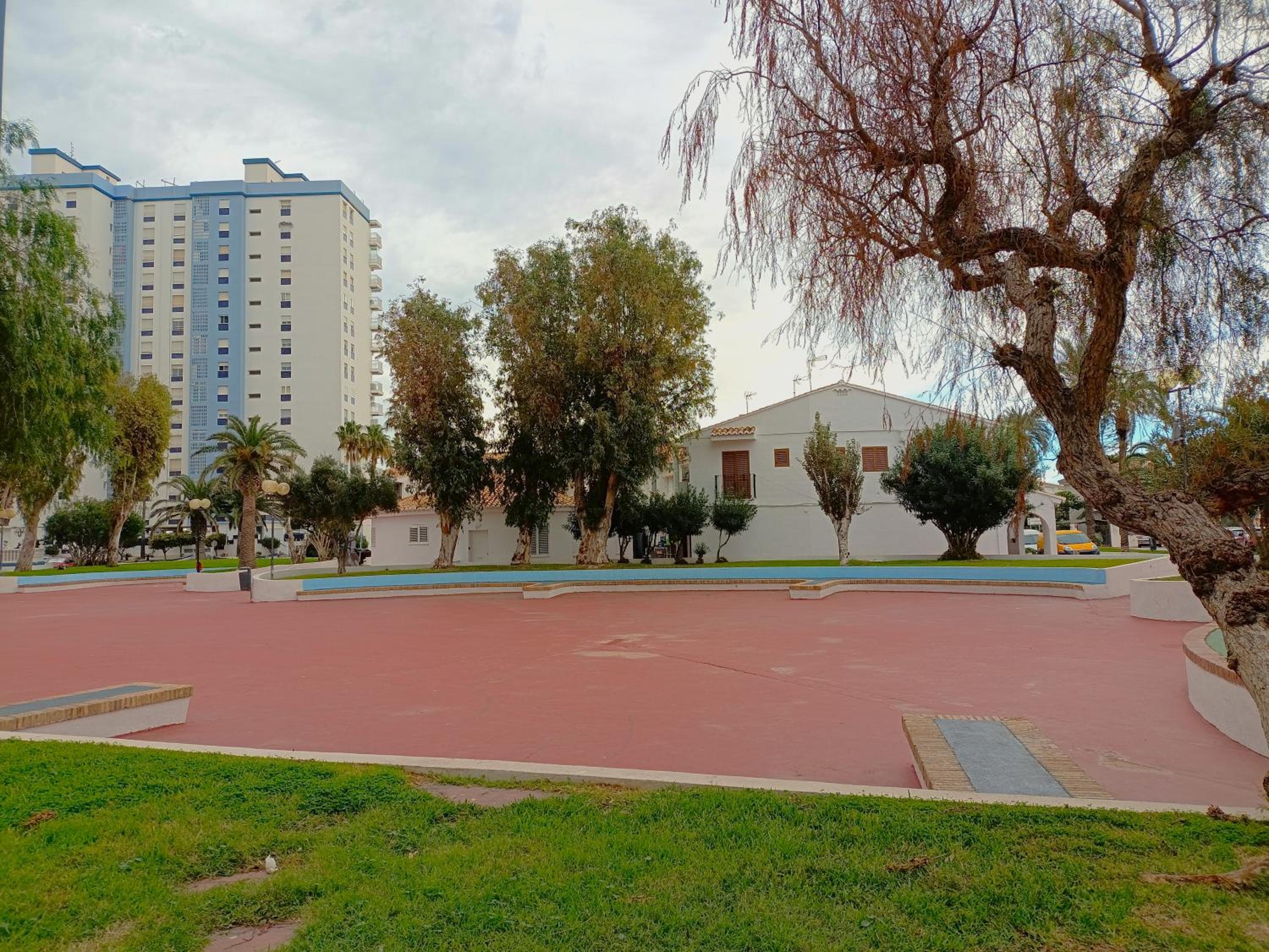 Play-Puig Beach Flat