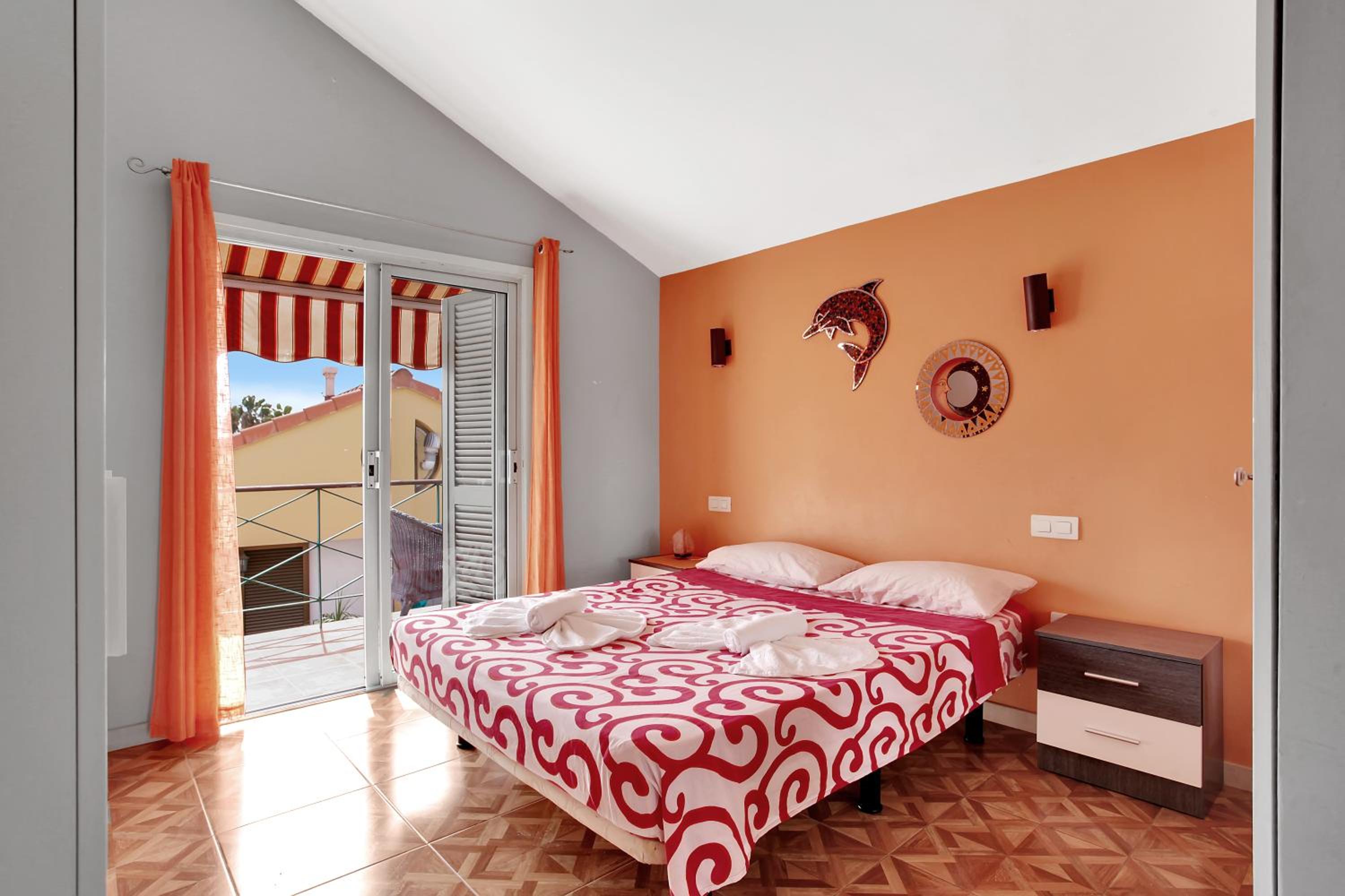 2 bedrooms Bungalow in Playa de las Americas view 5