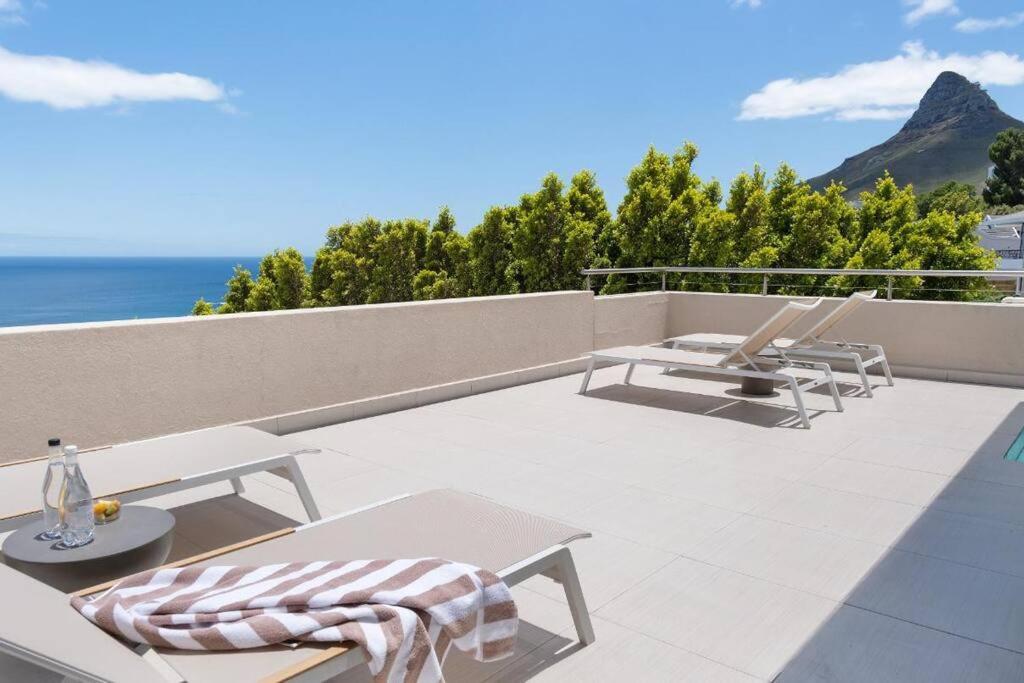Camps Bay Grace - Villa with pool and ocean views view 2