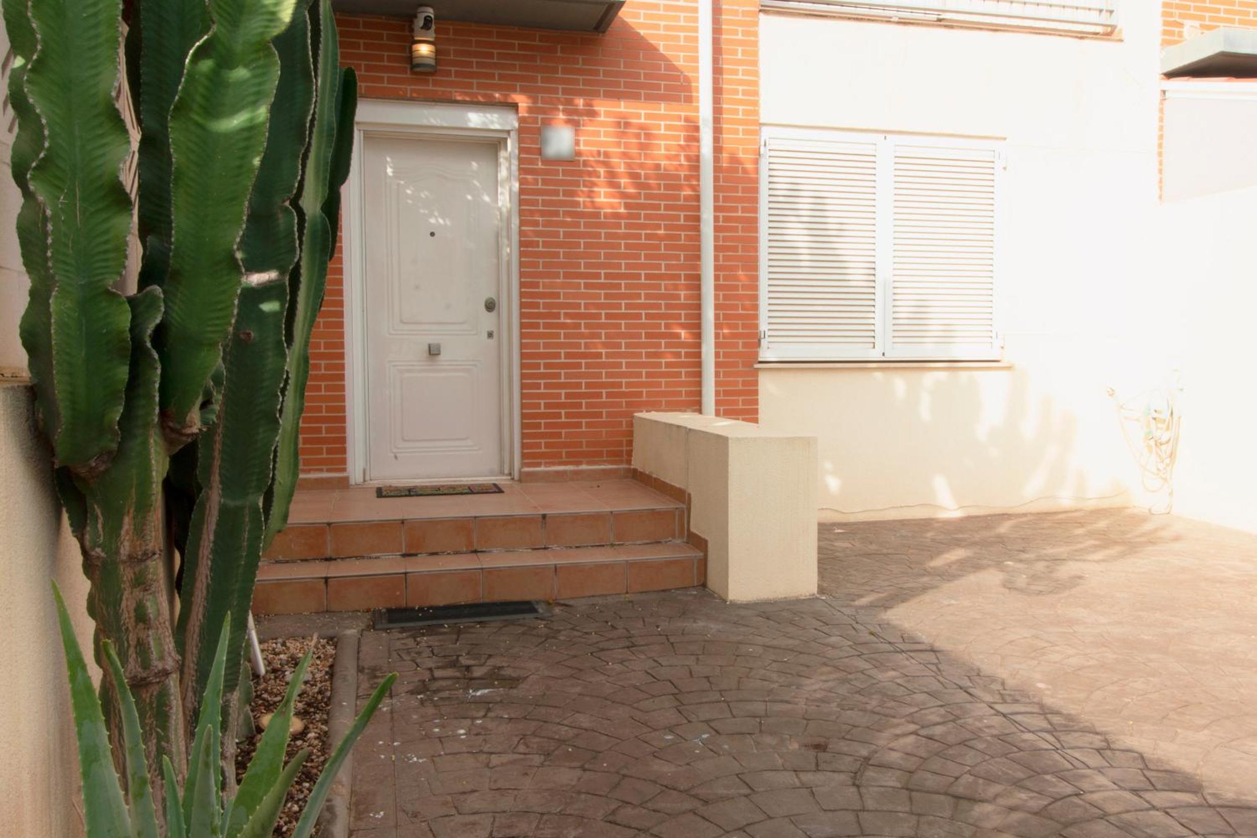 Global Vacacional, Moderno y práctico adosado en Puerto de Sagunto