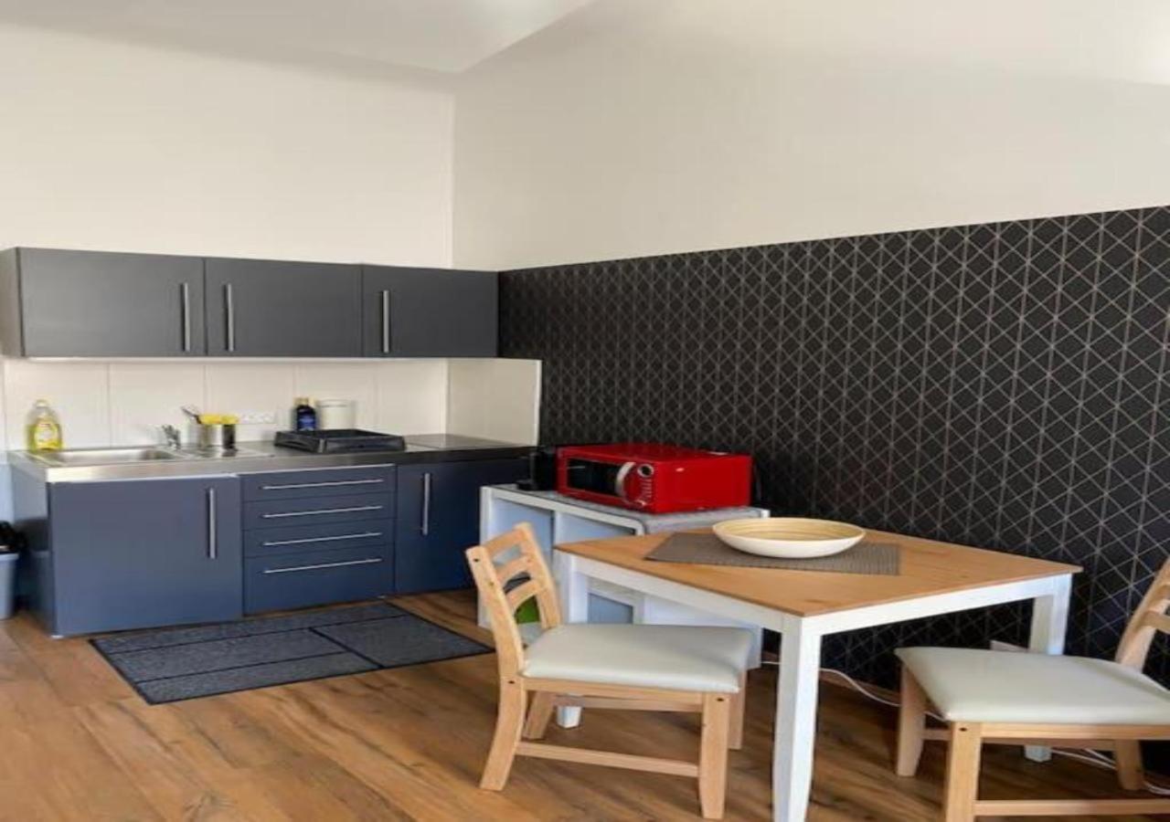 Studio & Apartments near Reumannplatz