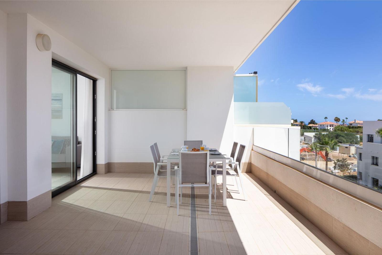 Las Olas Apartment by Alfresco Stays