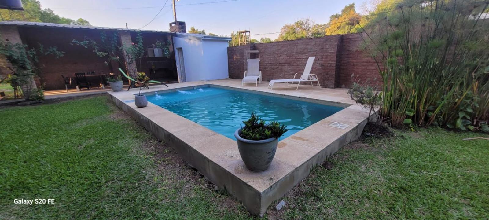 Casita del árbol solo para familias