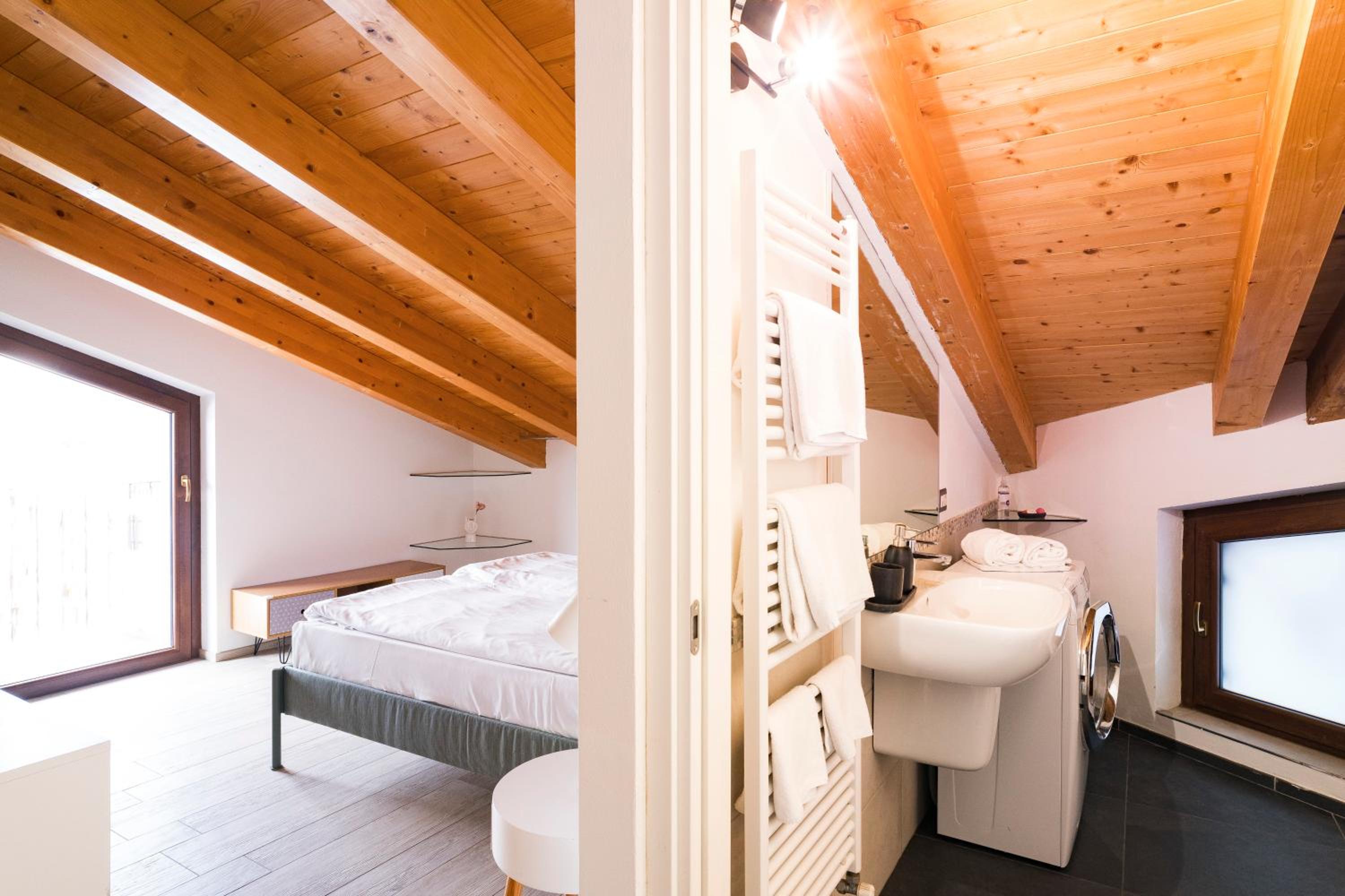 Aosta Holiday Apartments - Gressan view 3