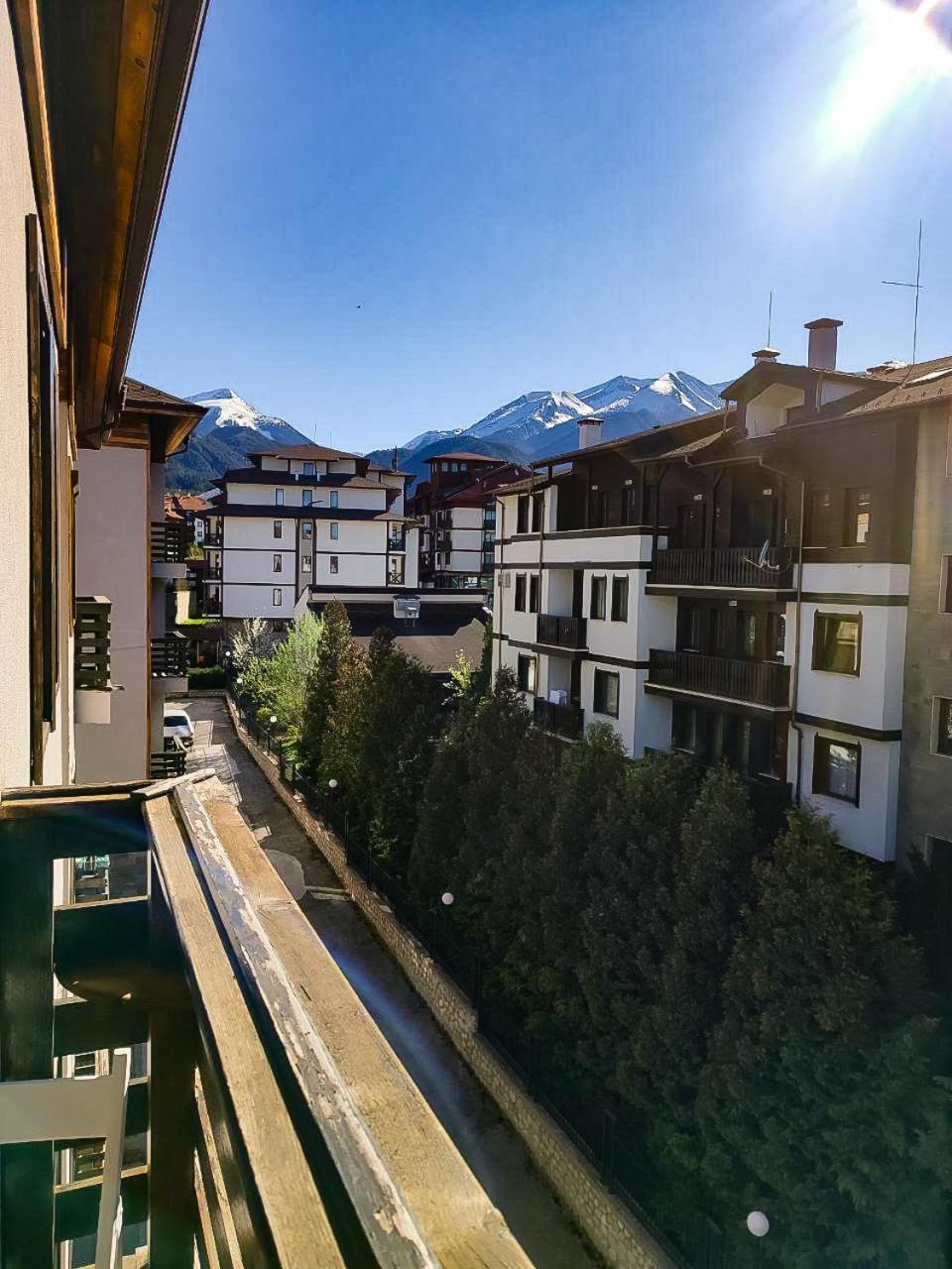 GALA 2Bedroom Apartment 200m from Gondola