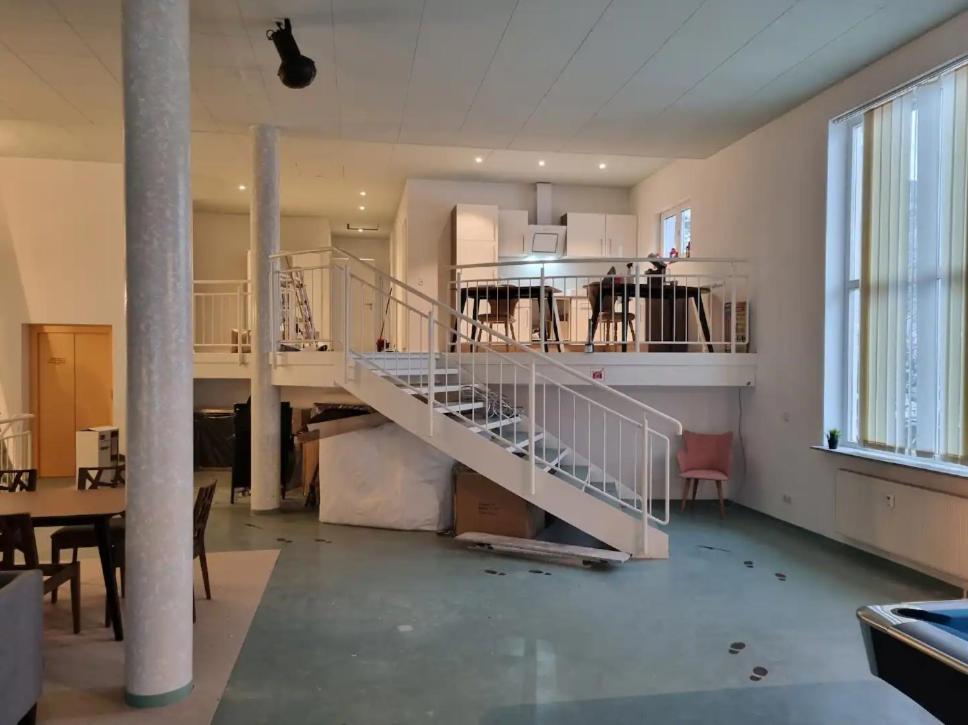 Loft apartments with 140 sqm of living space for rent