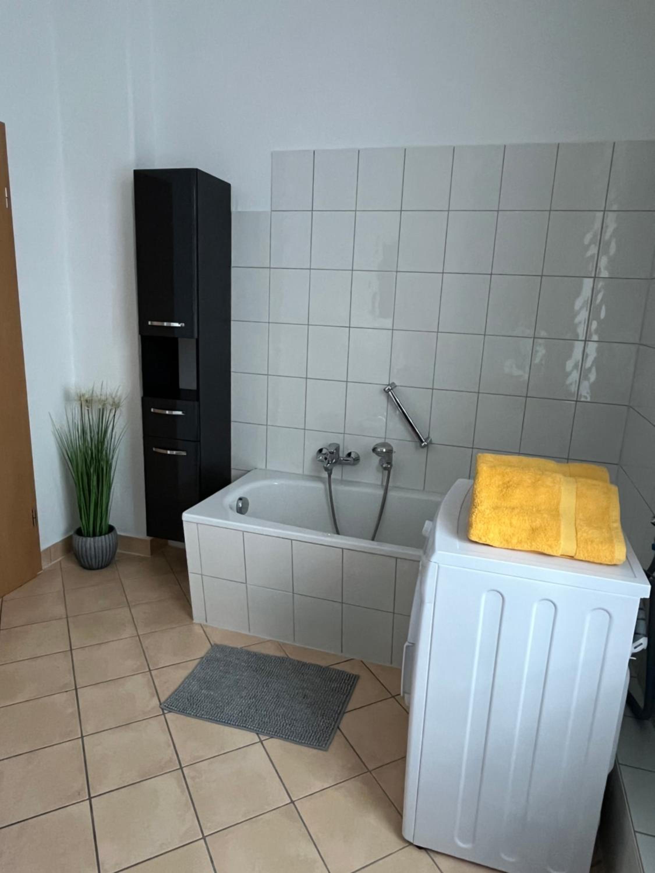 Apartment mit Balkon & Parkplatz