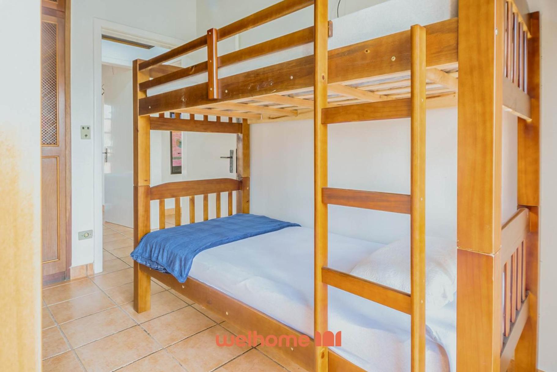 Casa em condomínio a 500m da praia em Bertioga