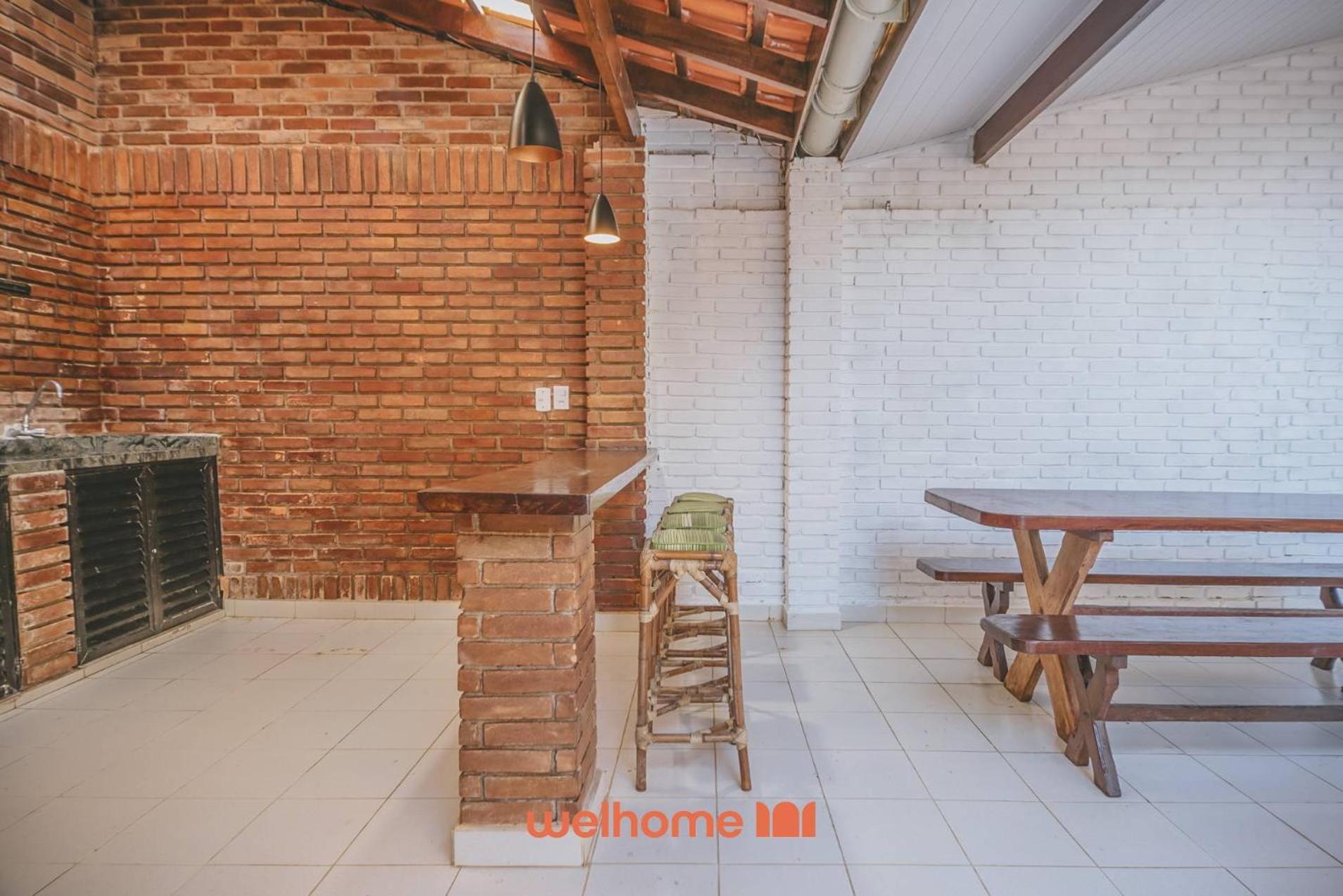 Casa em condomínio a 500m da praia em Bertioga