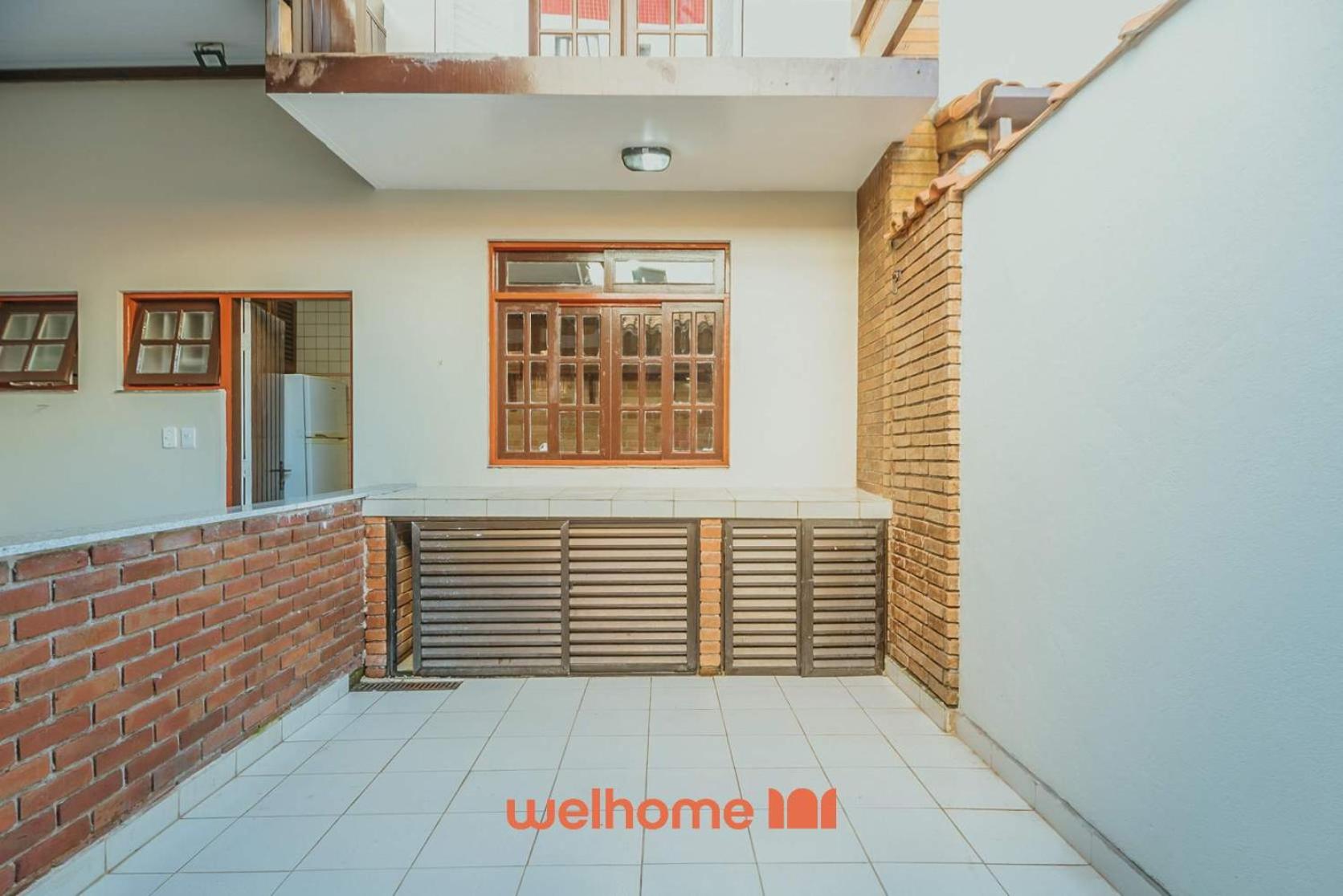 Casa em condomínio a 500m da praia em Bertioga