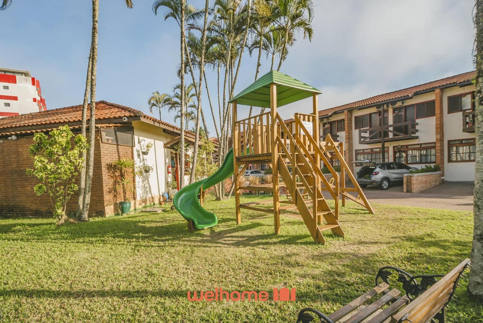 Casa em condomínio a 500m da praia em Bertioga