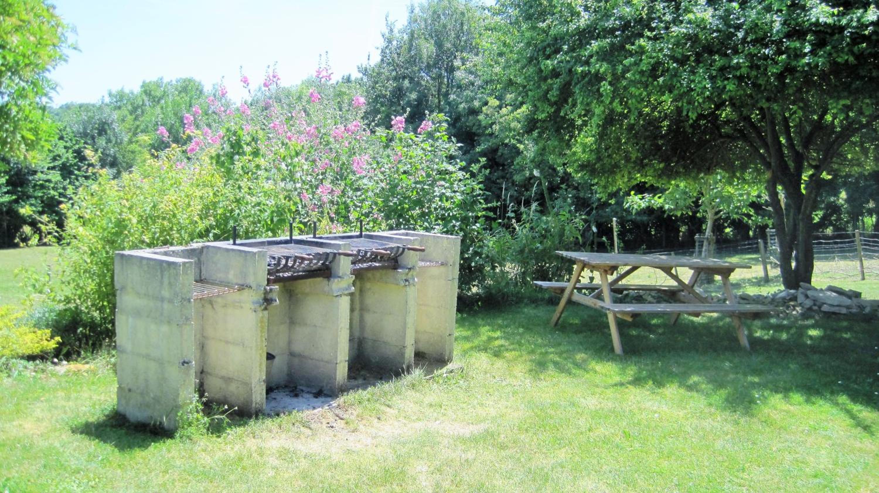 Le Noisetier at Les Hiboux Gites view 5