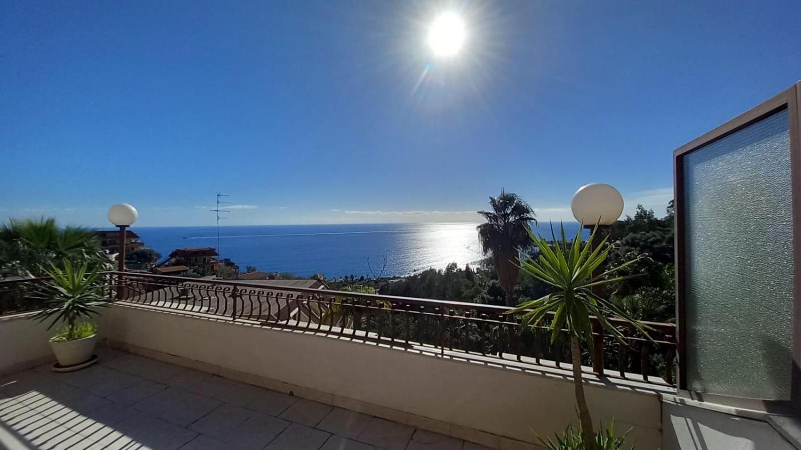 Solemare Letojanni apartment