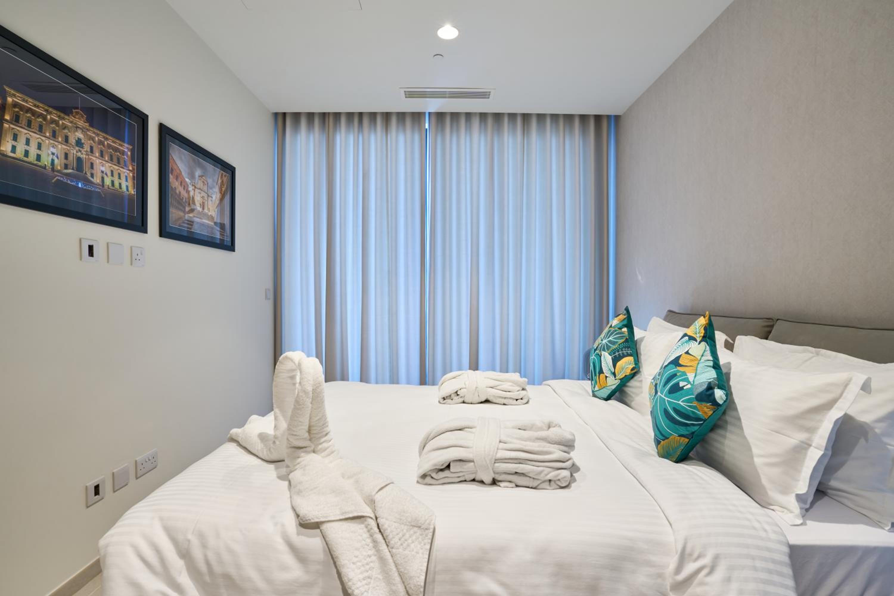 Skyline Seaview One-Bedroom Haven photo 4