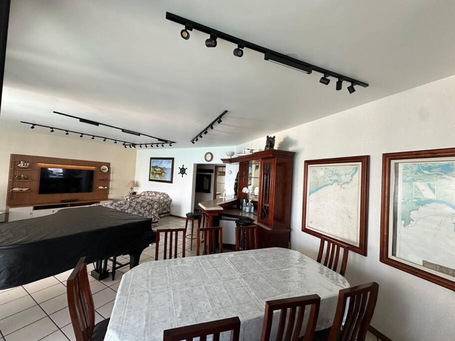 Apartamento de frente para o mar