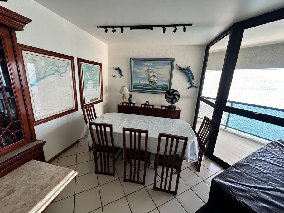 Apartamento de frente para o mar