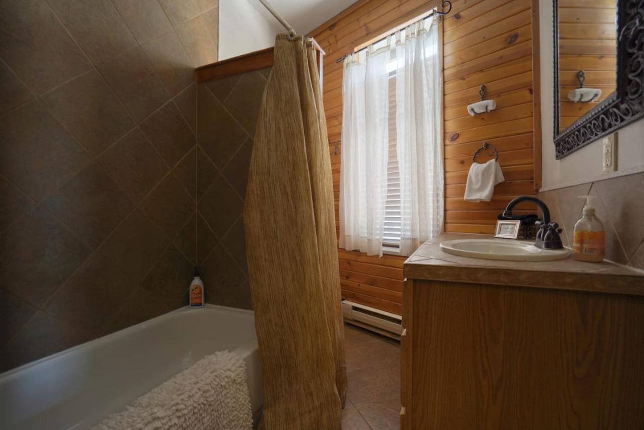 FlatIron Suite 201 - Private Balconies and Views view 3