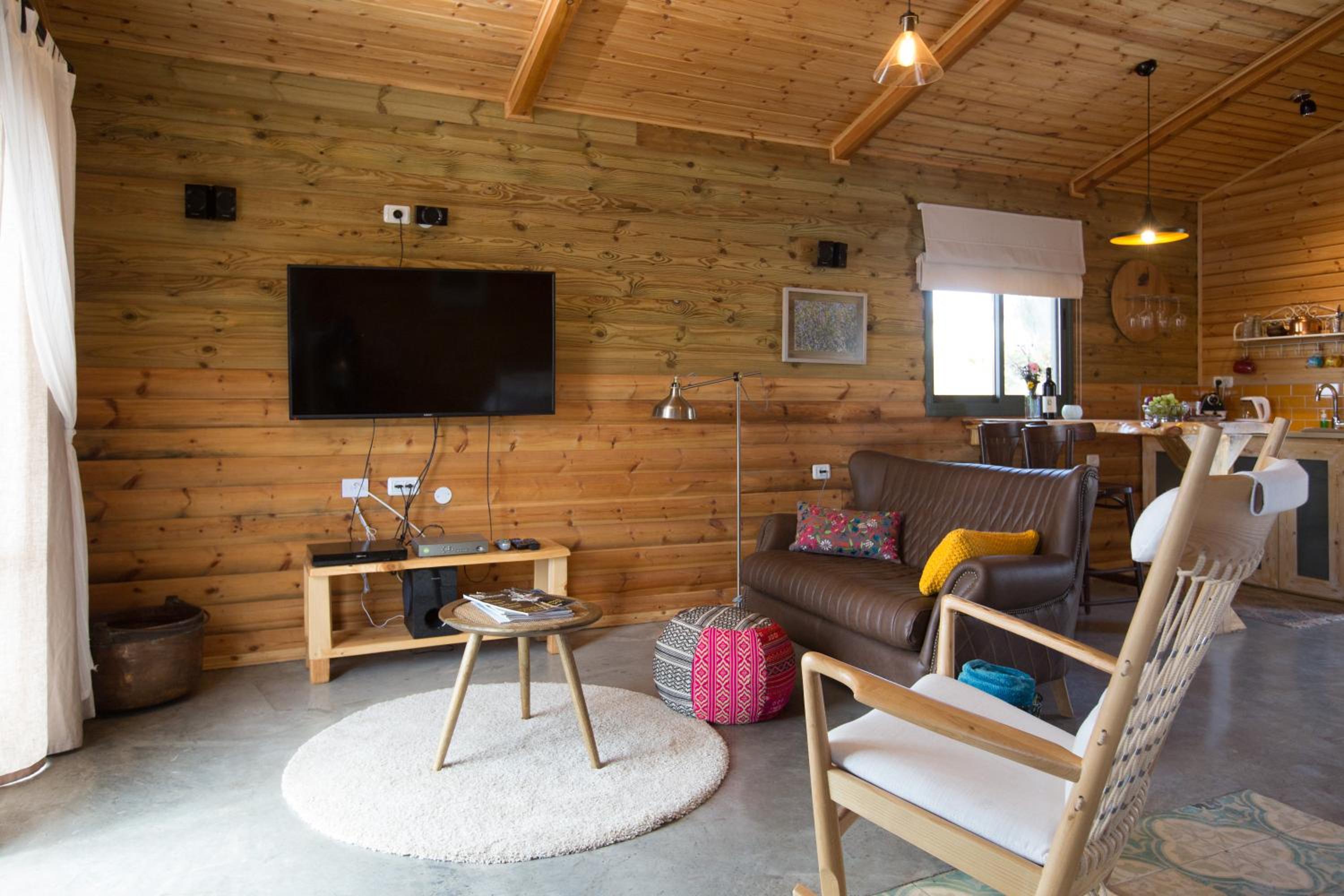 Assaf Boutique Winery & Cabins view 2