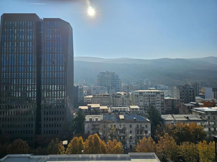 One bedroom, beautiful building in city center with balcony view 4