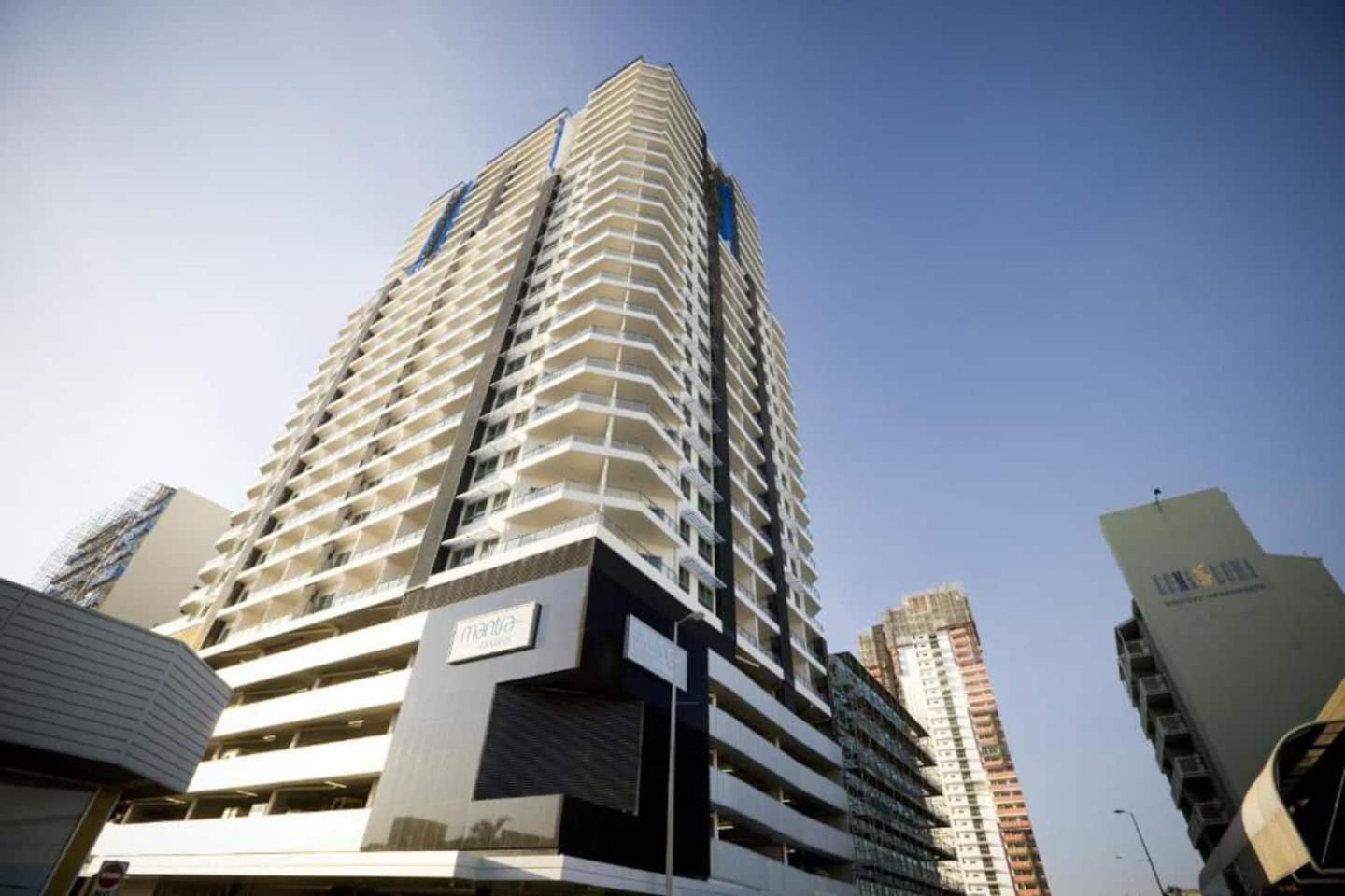City Views on Pool Level King Bed