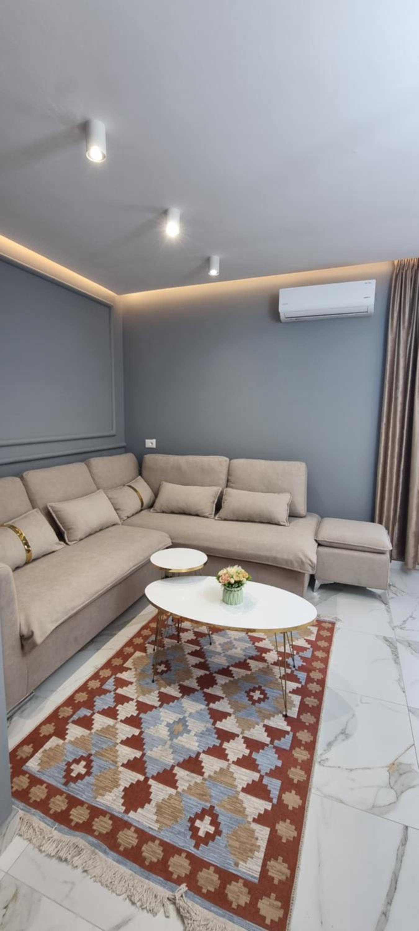 Center Dots Apartment Tirana