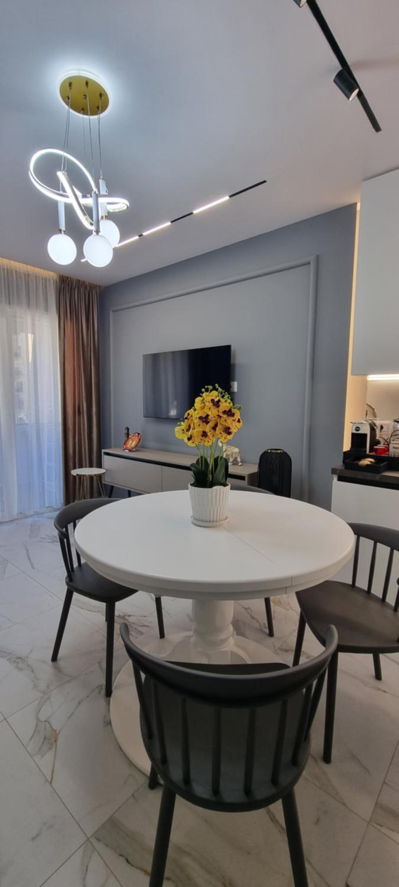 Center Dots Apartment Tirana
